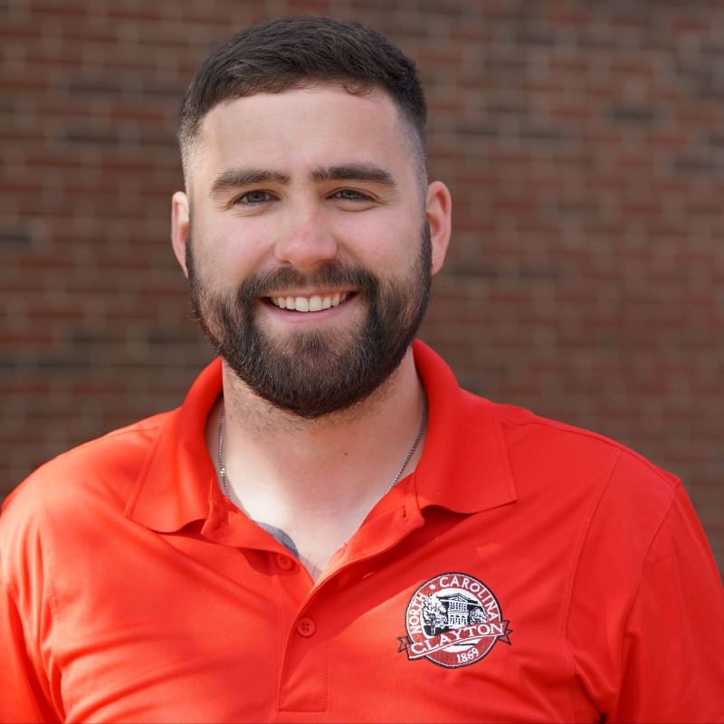 Headshot of Andrew Lyons